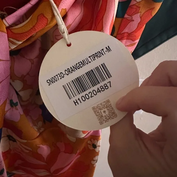 Hello Molly “Intriging Girl’ maxi dress, golden orange floral print - Picture 5 of 6